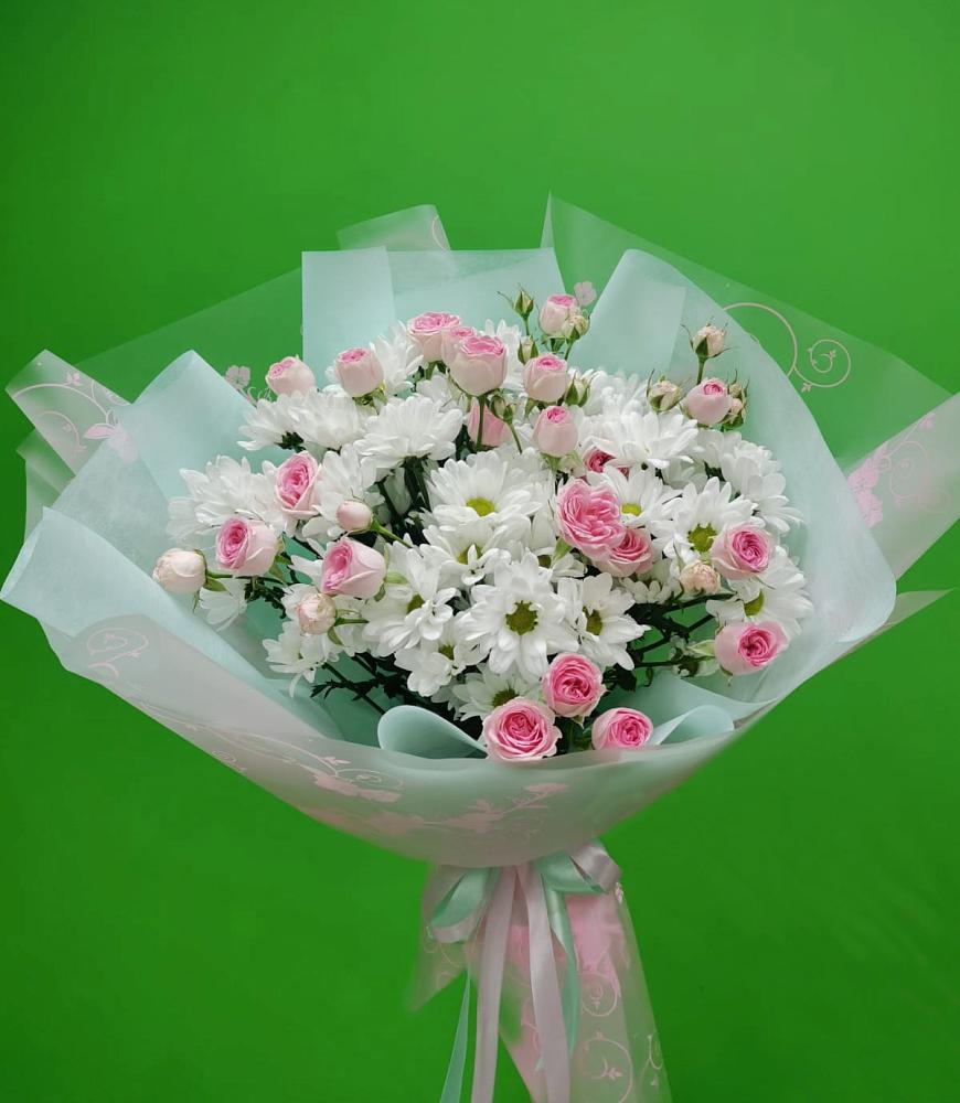 Букет влюбленный романтик в городе Вышний Волочёк Букет цветов из: Розы и Хризантемы в городе Вышний Волочёк