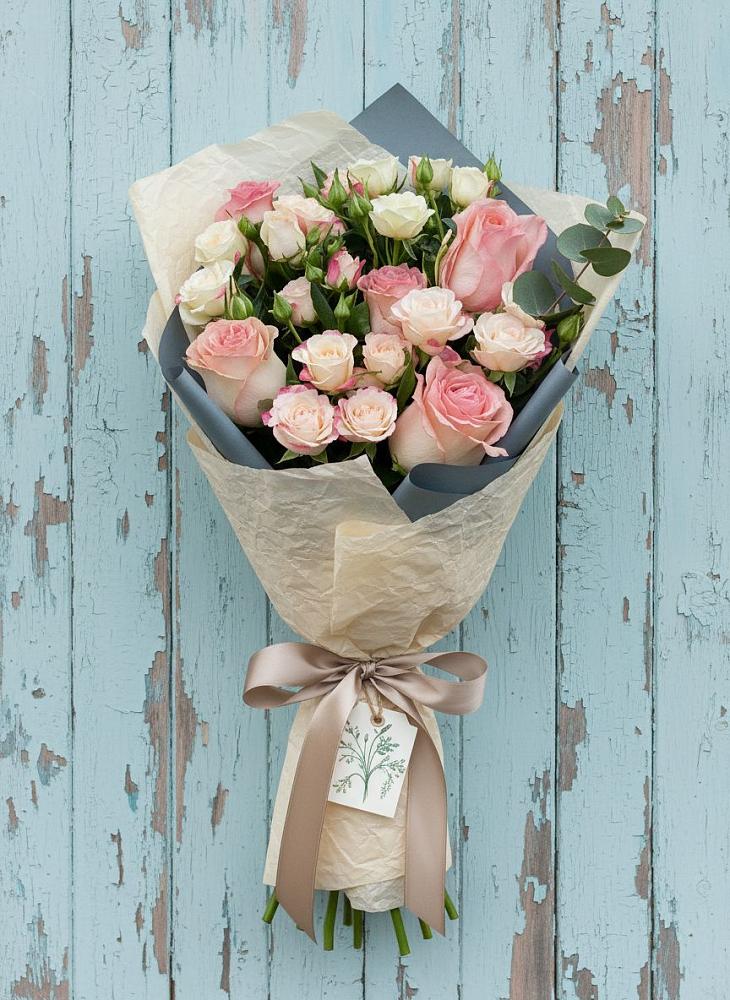 Букет нежный и розовый в городе Вышний Волочёк Букет цветов из: Розы в городе Вышний Волочёк