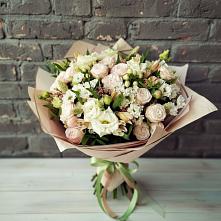 Букет нежное ассорти в городе Вышний Волочёк Букет цветов из:  Альстромерии, Розы и Хризантемы в городе Вышний Волочёк