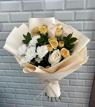Букет цветов из:  Розы и Хризантемы в городе Вышний Волочёк