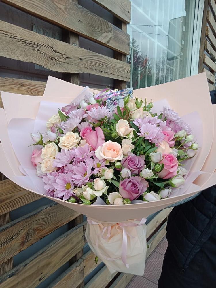 Букет цветов из: Розы и Хризантемы в городе Вышний Волочёк