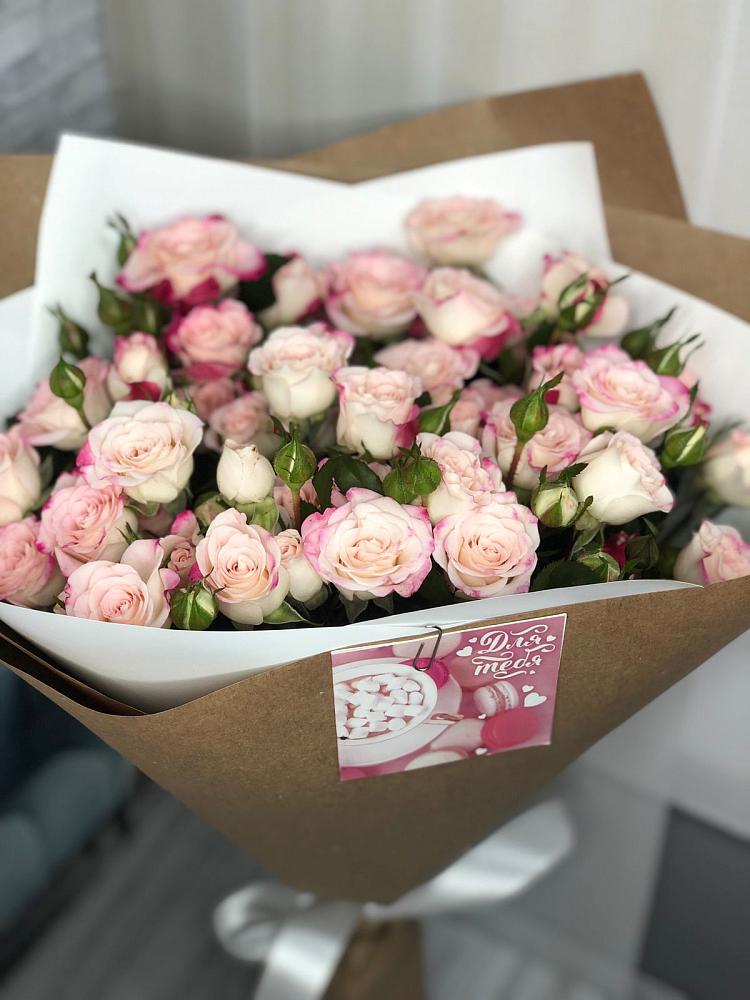 Букет теплый ветер в городе Вышний Волочёк Букет цветов из: Розы в городе Вышний Волочёк