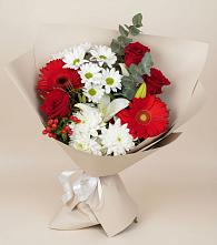 Букет цветов из:  Розы, Хризантемы, Герберы и Лилии в городе Вышний Волочёк