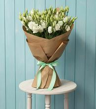 Букет цветов из:  Лизиантусы в городе Вышний Волочёк