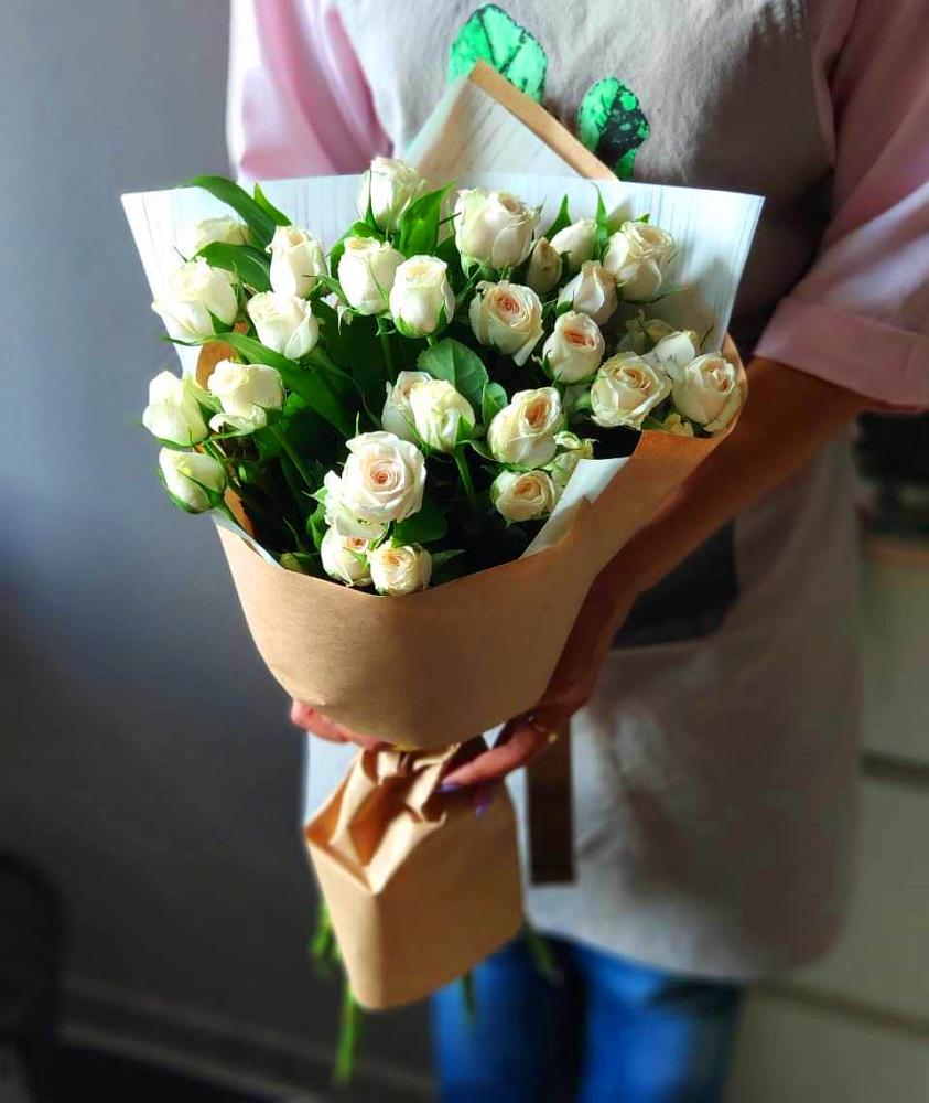 Букет хорошее настроение в городе Вышний Волочёк Букет цветов из: Розы в городе Вышний Волочёк