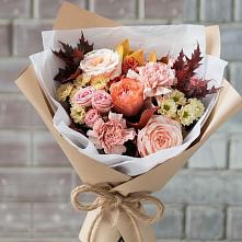Букет цветов из:  Гвоздики, Хризантемы и Розы в городе Вышний Волочёк