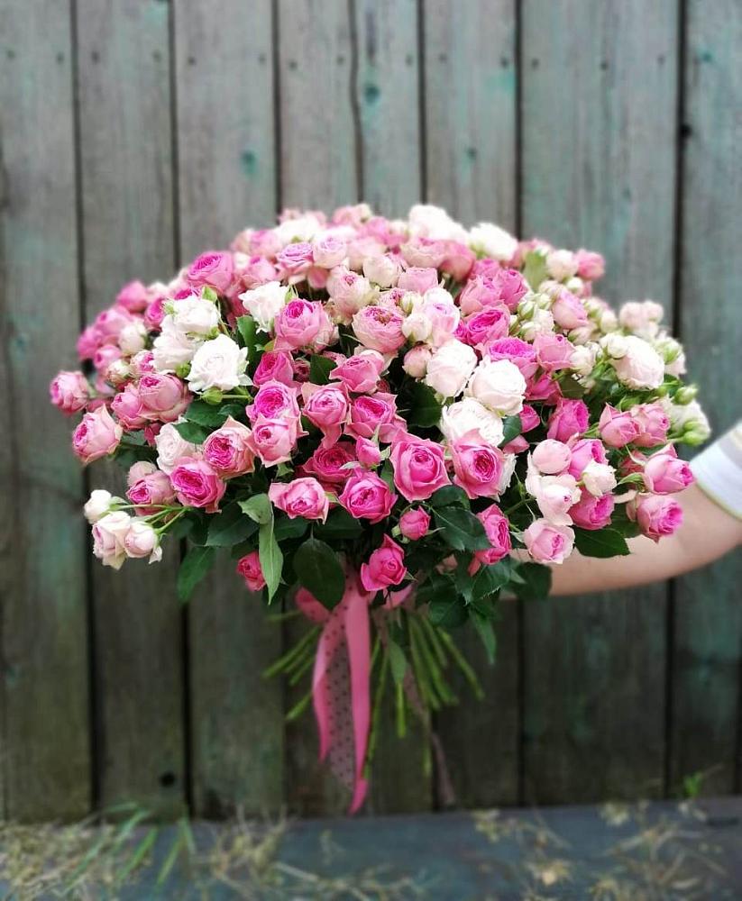 Розовые кустовые розы Натали и Лав Лидия в городе Вышний Волочёк Букет Розовые кустовые розы Натали и Лав Лидия в городе Вышний Волочёк