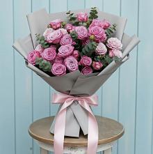 Композиция Яркий комплимент в городе Вышний Волочёк Букет цветов из:  Розы в городе Вышний Волочёк